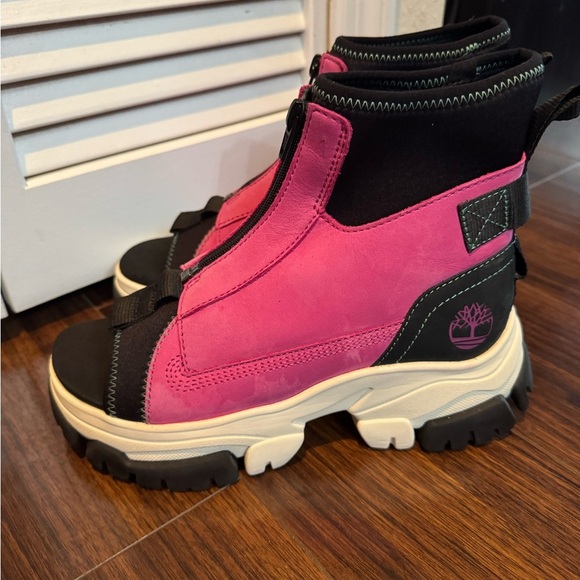 Timberland Women's Adley Way Sandal Boot Shoes Pink Black Size 7 - Picture 1 of 7